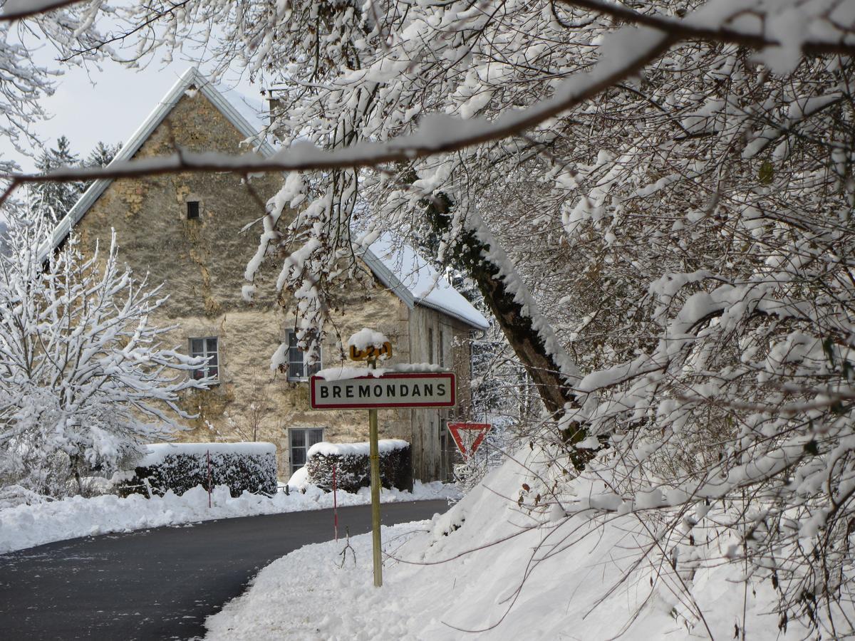 Le Relais Des Deux Tours Bed & Breakfast Bremondans ภายนอก รูปภาพ