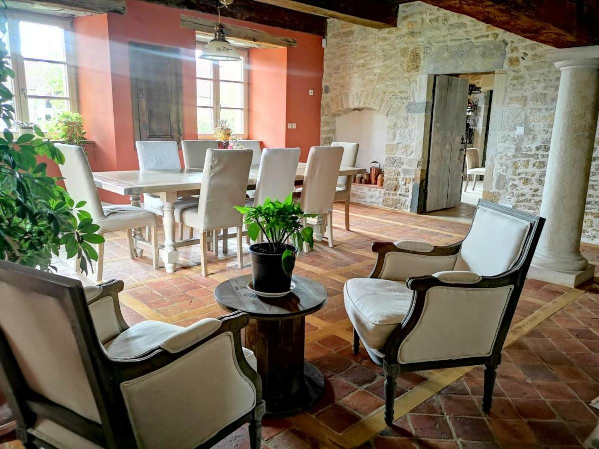 Le Relais Des Deux Tours Bed & Breakfast Bremondans ภายนอก รูปภาพ